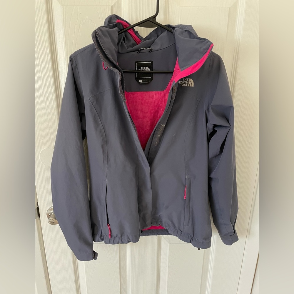 Northface soft-shell with light padding mesh